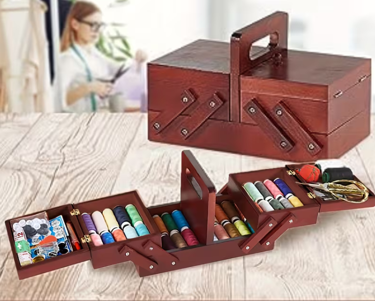 Caja de madera para costurera